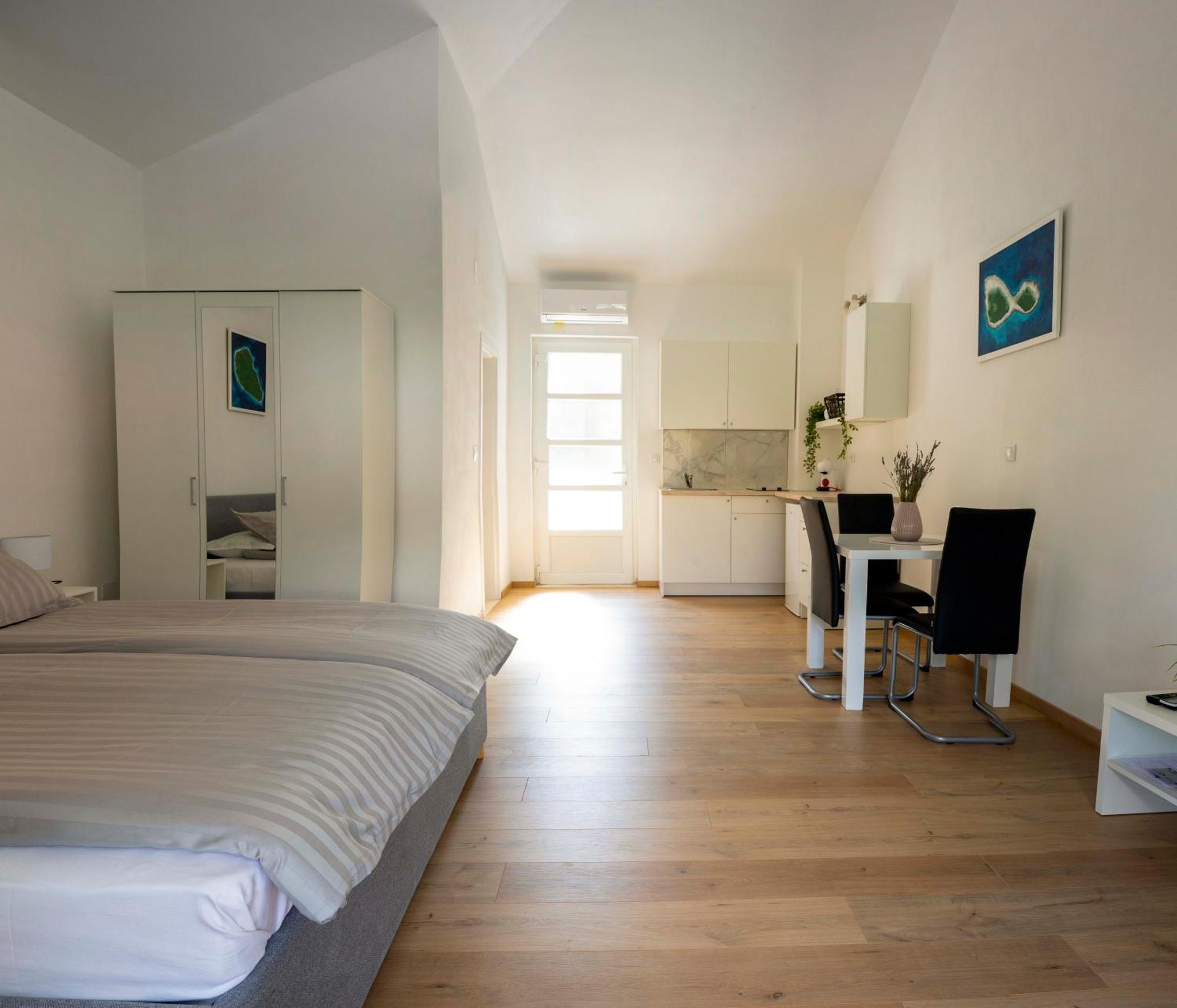 Korkyra Fit Suites -Free Gym Korcula Town Room photo